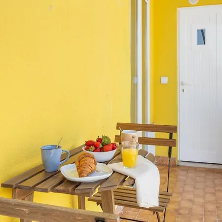 Apartman Stylish Private » 3 Bedrooms » A/c » Near Metro *
